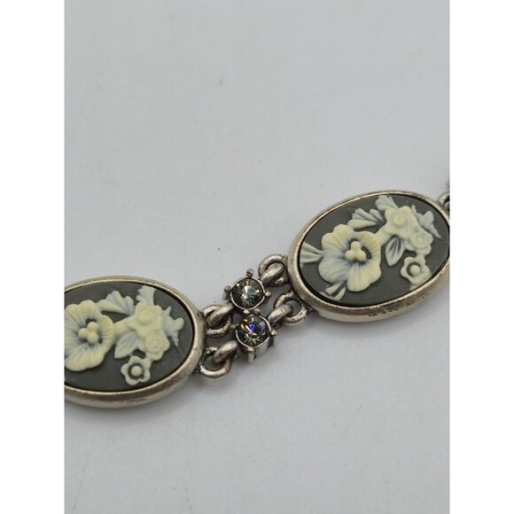 Liz Claiborne Cameo Bracelet Floral Intaglio Style LC Gray Ivory Rhinestone - Picture 4 of 7